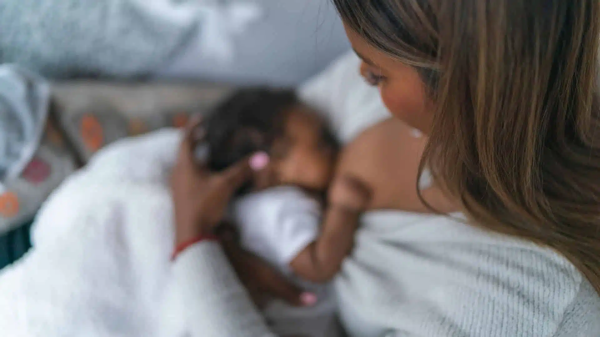 Is-breastfeeding-different-in-IVF-pregnancies.jpg